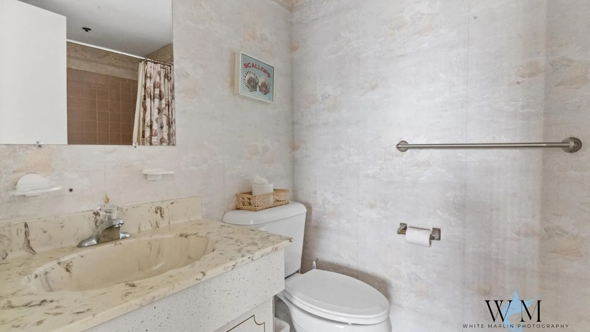 Ocean Front 2 Bedroom Condo At The Capri W Indoor And Outdoor Pool, Tennis Courts, Gym And More! 大洋城 0*,